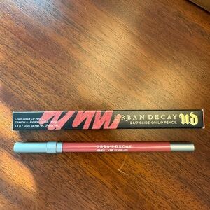 Urban Decay 24/7 Glide-On Lip Pencil ~ “Manic”